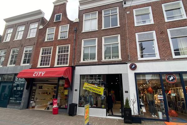 Winkelruimte Grote Houtstraat 132 Haarlem