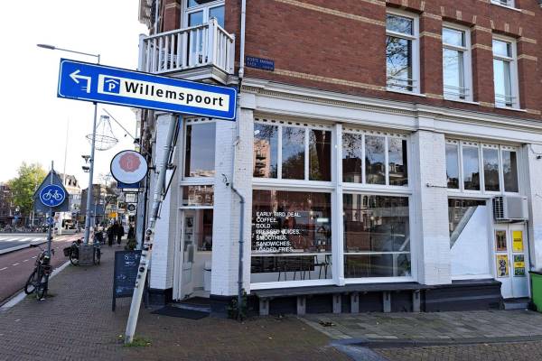 Winkelruimte Haarlemmerplein 43H Amsterdam
