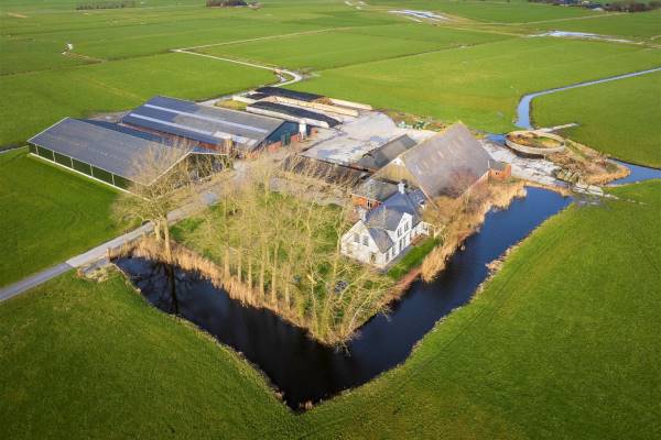 Agrarisch bedrijf Hogeweg 16 Den Horn