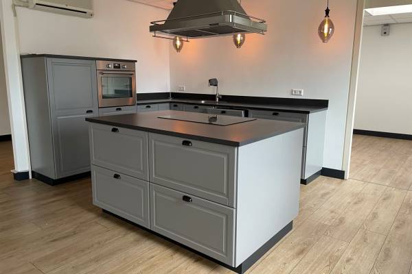 Kantoorruimte Zadelmakerstraat 22 Velserbroek