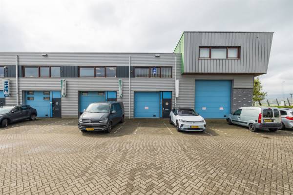 Bedrijfsruimte Veenderveld 36 Roelofarendsveen