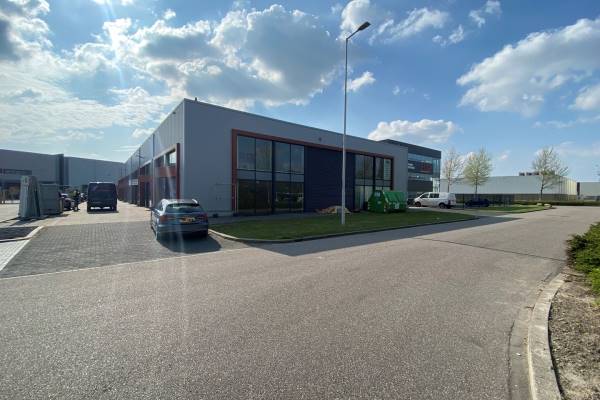 Bedrijfsruimte Lorentzweg 14f Spijkenisse