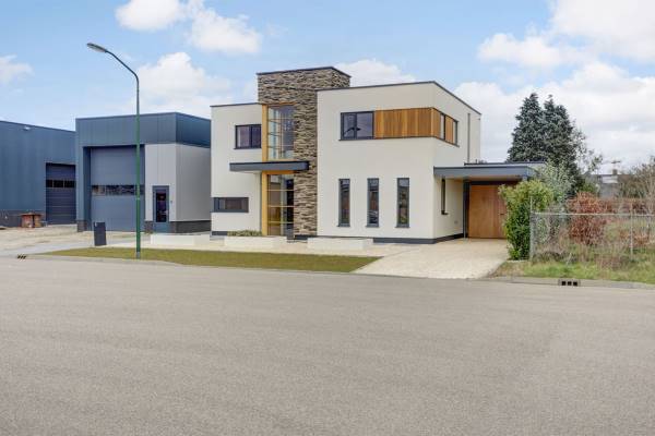 Bedrijfsruimte Dennenbos 5a Bladel