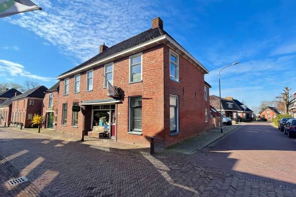 Winkelruimte Torenstraat 10 Ezinge