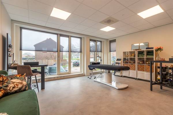 Kantoorruimte Stationsstraat 1N Roelofarendsveen