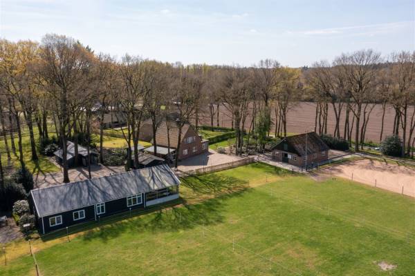 Agrarisch bedrijf Kootwijkerdijk 33 Kootwijk