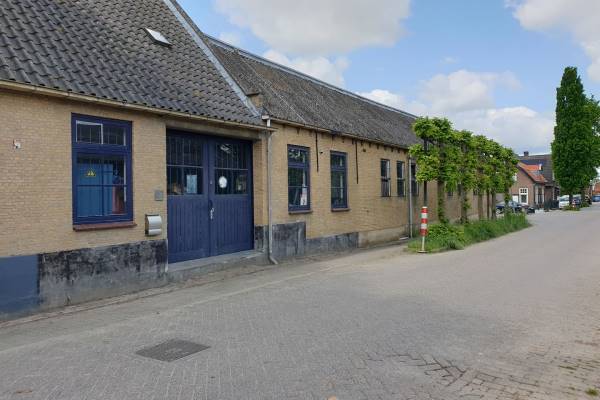 Bedrijfsruimte Rijksweg 3a Nieuwendijk