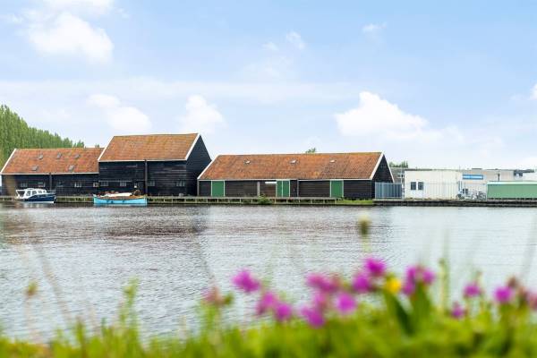 Bedrijfsruimte Veerdijk 22 Wormer