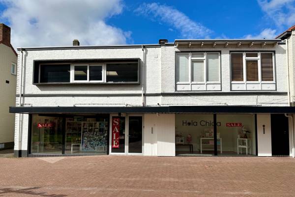 Winkelruimte Burgemeester Erasmusstraat 1 Oostburg