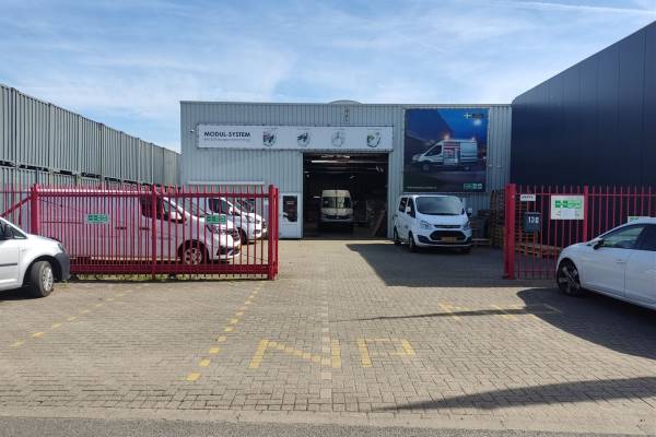 Bedrijfsruimte Ravenseweg 13D Hellevoetsluis