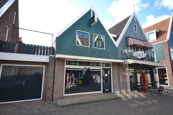 Winkelruimte Stationsstraat 3 Volendam
