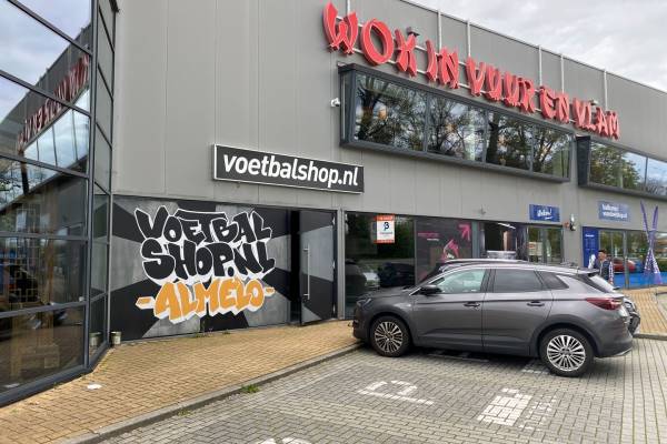 Winkelruimte Woonboulevard 54 Almelo