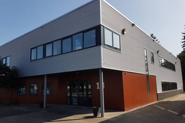 Bedrijfsruimte de Hooge Akker 18 Geldrop
