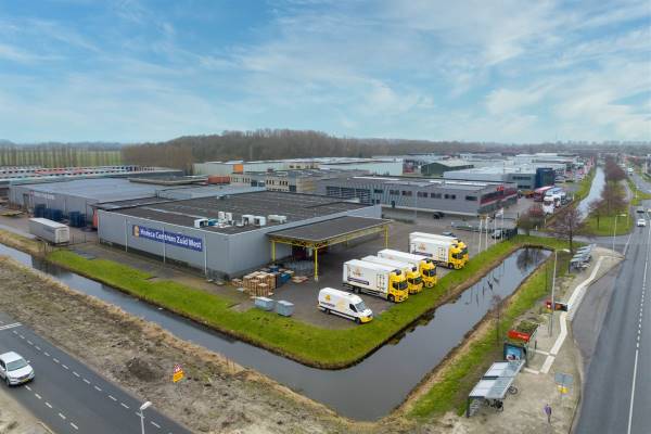 Bedrijfsruimte Christiaan Huygensweg 1 Hellevoetsluis