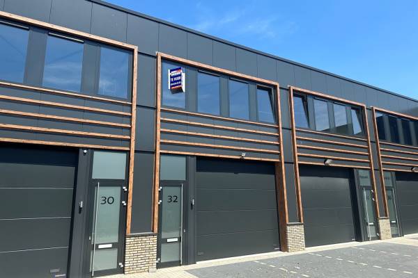 Bedrijfsruimte Pakketboot 32 Houten