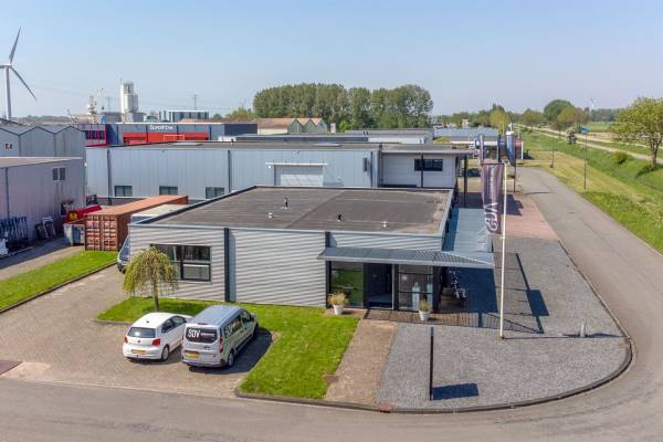 Bedrijfsruimte Kelvinstraat 7 Franeker