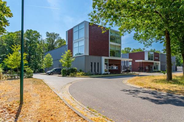 Kantoorruimte Stoottroepenweg 6 Velp (NB)