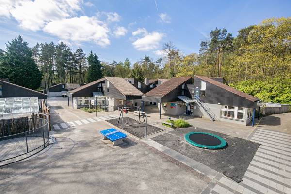 Maatschappelijk vastgoed Luttenbergerweg 15- 17 Hellendoorn