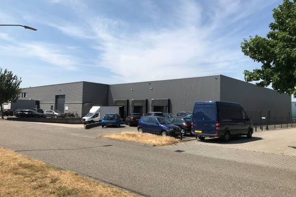 Bedrijfsruimte Beneluxbaan 10 Rijen