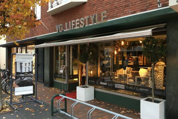 Winkelruimte Lindenlaan 23 Huizen