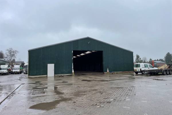 Bedrijfsruimte Kalverstraat 90a Made