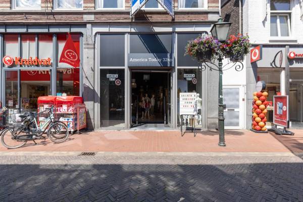 Winkelruimte Nassaulaan 32 Bussum