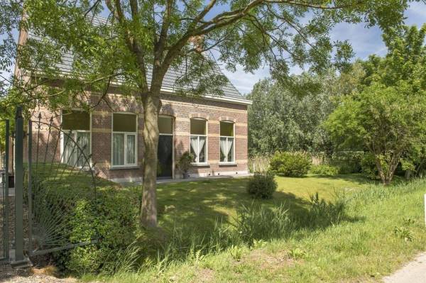 Agrarisch bedrijf Westlandse Langeweg 17 Steenbergen (NB)