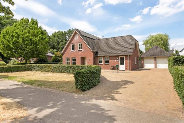 Bedrijfsruimte Monseigneur Suijsstraat 18 Reek