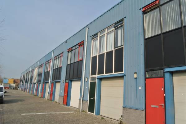 Bedrijfsruimte Ambachtshof 31 Pijnacker