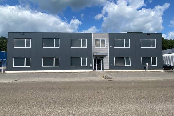 Bedrijfsruimte Handelsweg 18 Lemelerveld