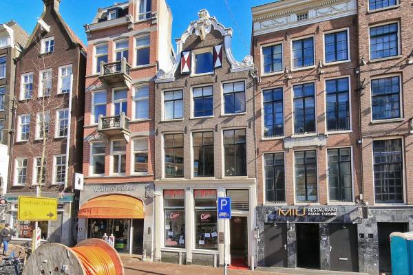 Winkelruimte Nieuwezijds Voorburgwal 159A Amsterdam
