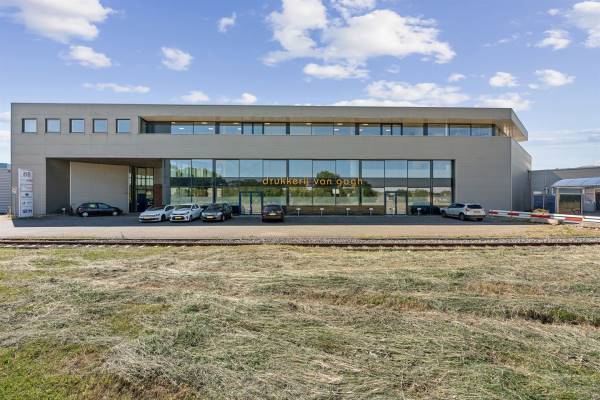 Bedrijfsruimte Lindtsedijk 88R Zwijndrecht