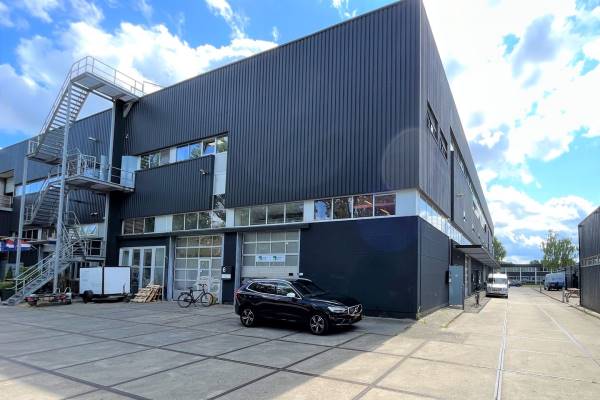 Bedrijfsruimte Neutronstraat 7 5- 6 Groningen