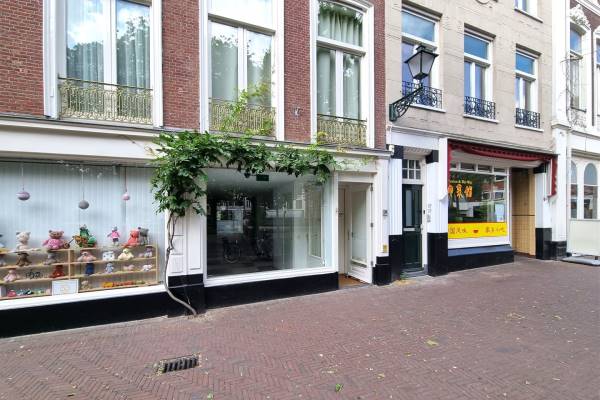 Winkelruimte Stationsweg 55 Den Haag