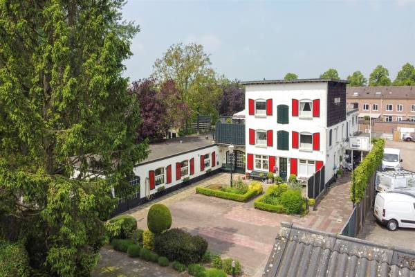 Bedrijfsruimte Pastoor Gillisstraat 30A Rijen