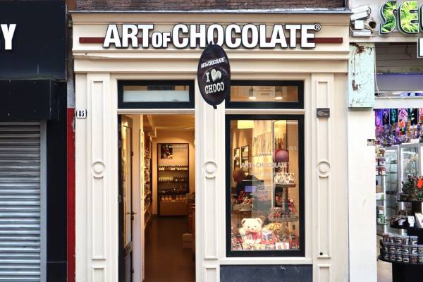 Winkelruimte Nieuwendijk 85 Amsterdam
