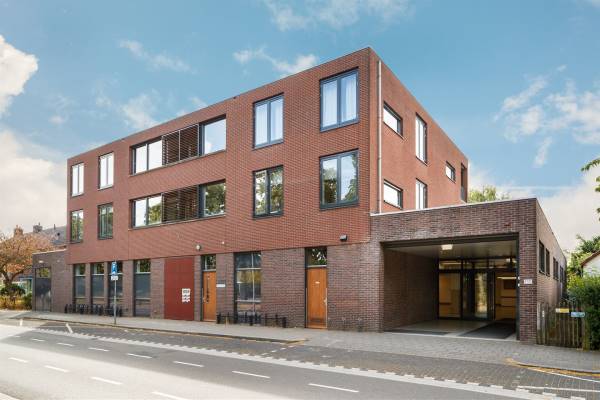 Bedrijfsruimte Johan van Oldenbarneveltlaan 110 Zeist