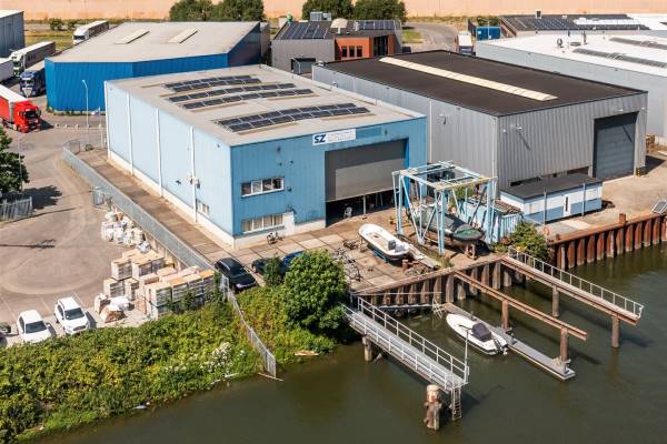 Bedrijfsruimte Veerplaat 84 Dordrecht
