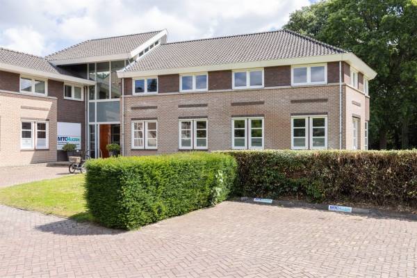 Kantoorruimte Arie de Waalstraat 2A Huizen