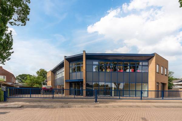 Bedrijfsruimte Lange Veenteweg 24 Epe