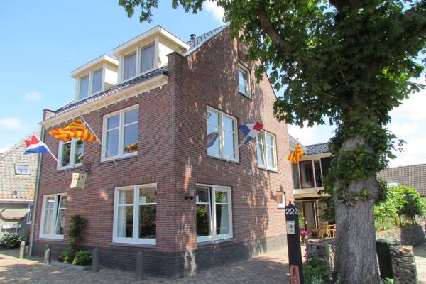 Bedrijfsruimte Peperstraat 22A&B Egmond-Binnen