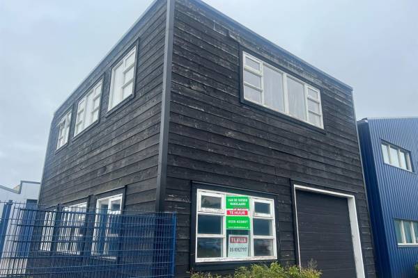 Bedrijfsruimte Prins Clausweg 10 &#39;t Zand