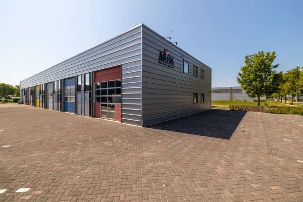 Bedrijfsruimte Eigen Haard 13B Balk