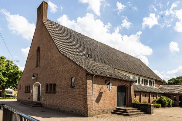 Maatschappelijk vastgoed Eikenlaan 5 Veenendaal