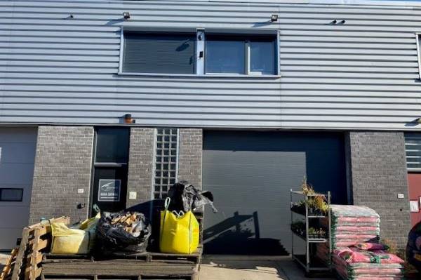 Bedrijfsruimte Van IJsendijkstraat 164C Purmerend