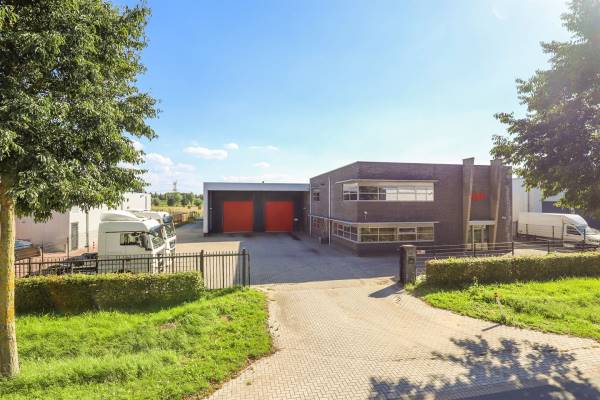 Bedrijfsruimte Manege 14 Elst (GE)