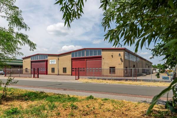 Bedrijfsruimte Rijnstraat 42 Geldermalsen