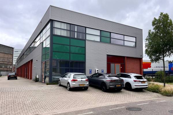 Bedrijfsruimte Admiraal De Ruyterstraat 14 - 16a Schiedam