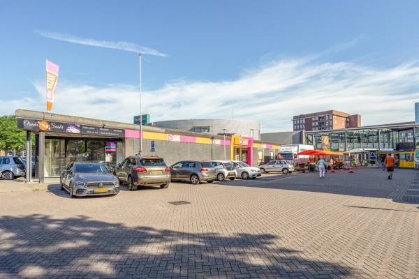 Winkelruimte Vincent van Goghplein 29 Almelo