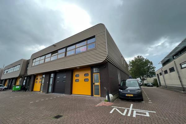 Bedrijfsruimte A. van Leeuwenhoekweg 36 b 1 Alphen aan den Rijn
